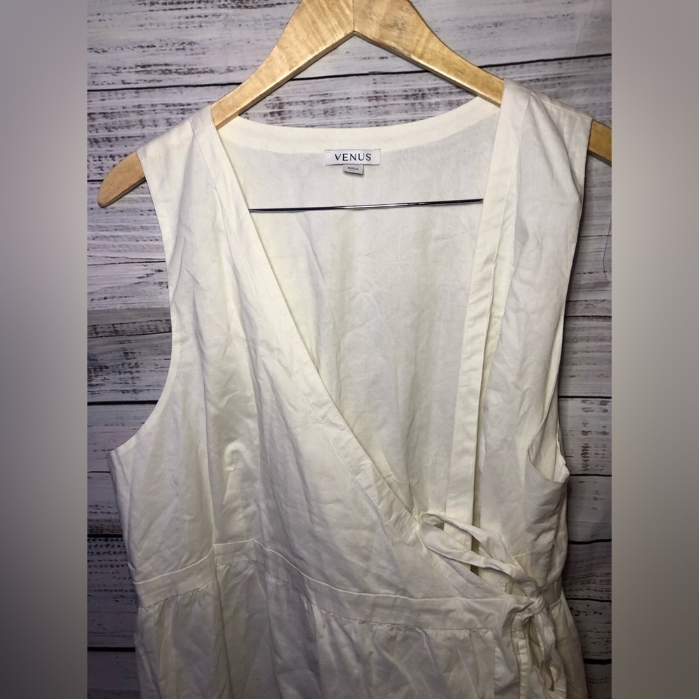 VENUS Elegant White Sleeveless Ruffle Wrap Dress NWOT size 20 - Picture 3 of 7